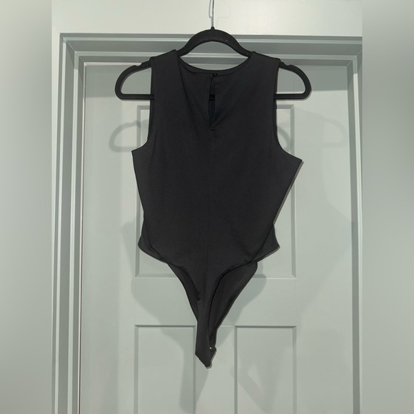 Madden NYC Black bodysuit- XL in Excellent condition - Picture 4 of 10